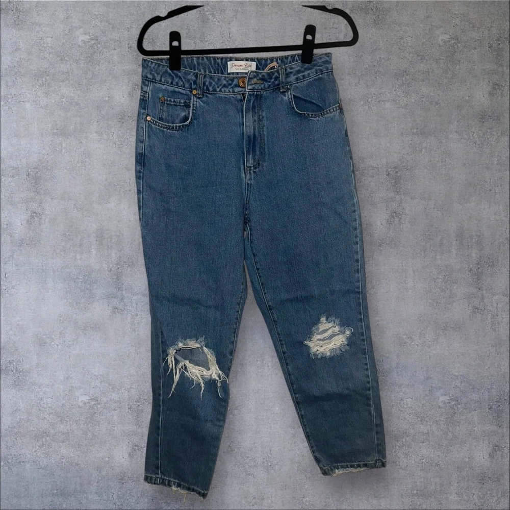 Distressed‎ Blue Jeans